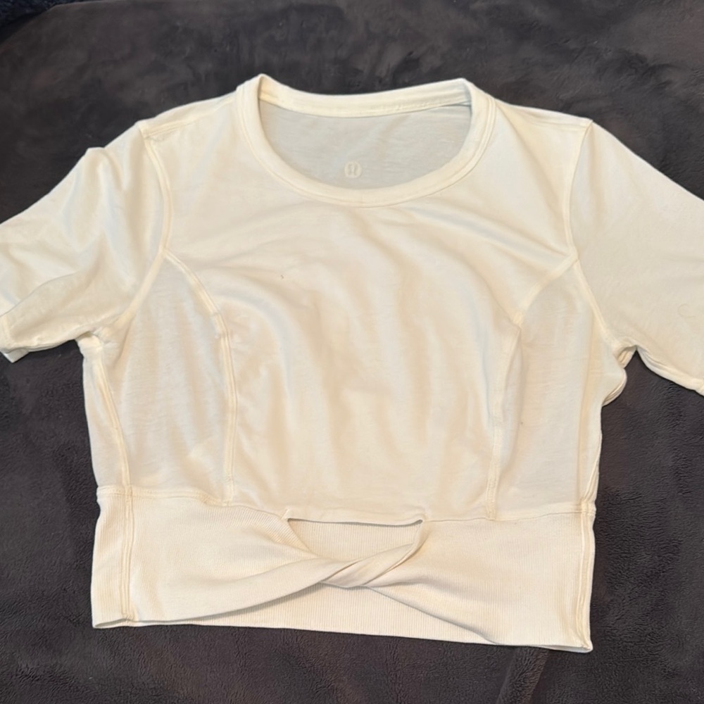 Lululemon Cream Short Sleeve Top